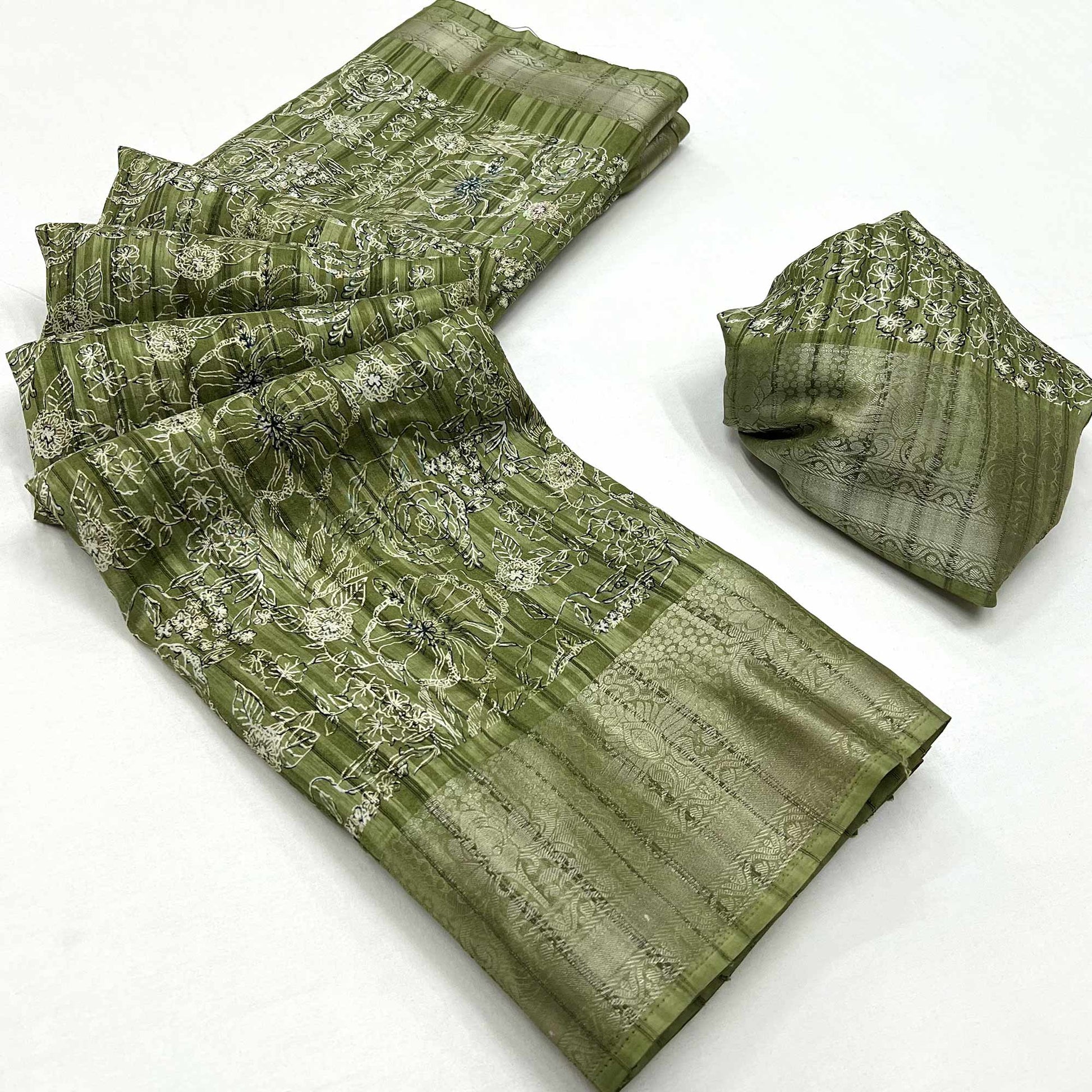 green-floral-printed-cotton-blend-saree-1