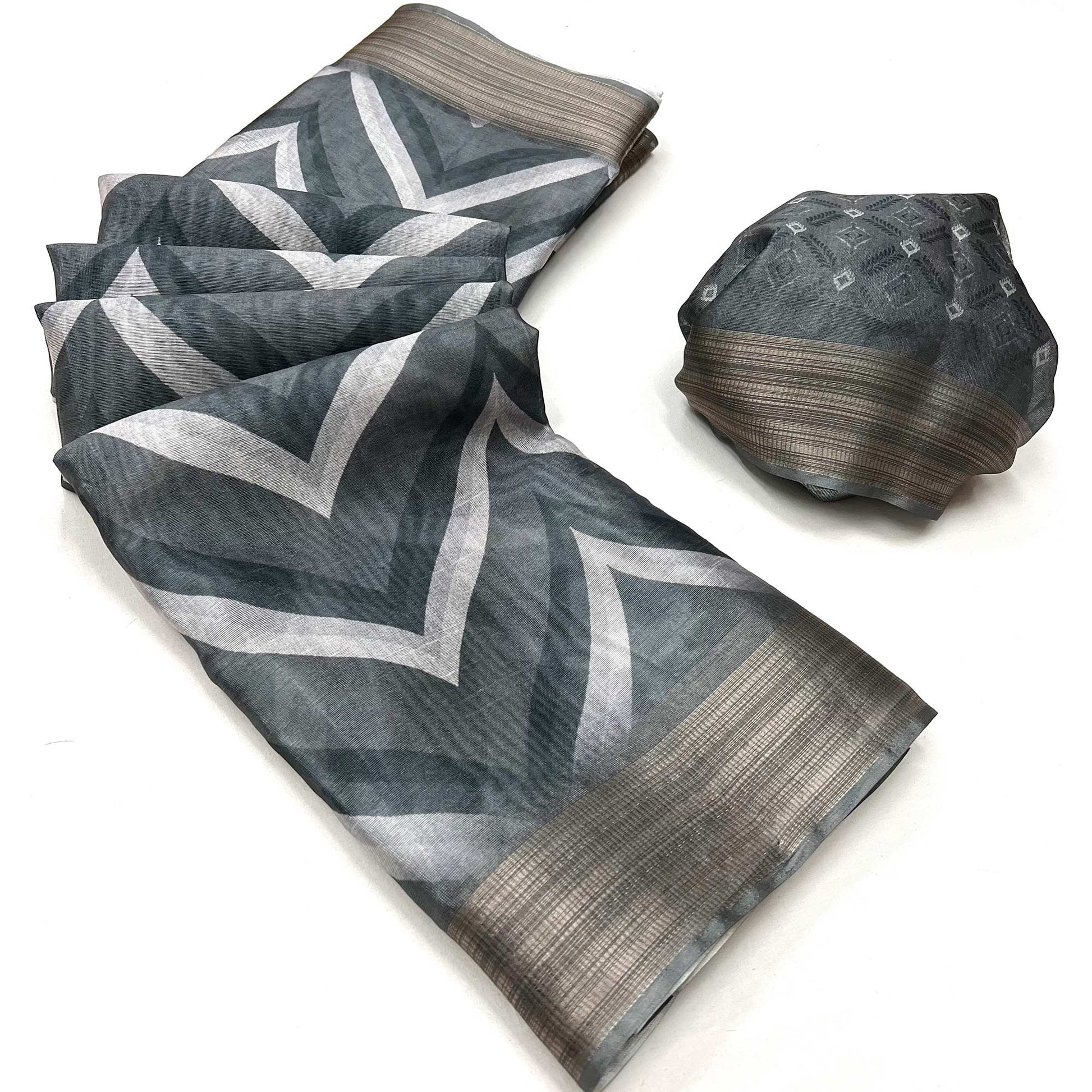grey-digital-printed-cotton-blend-saree-with-zari-border