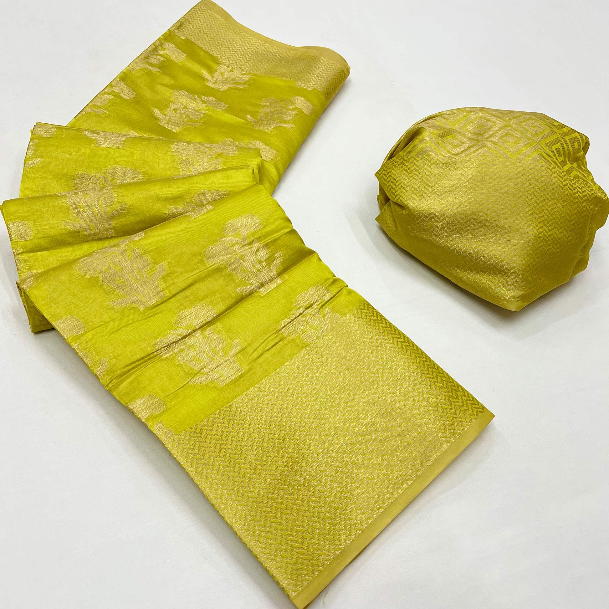 green-floral-woven-organza-saree-12