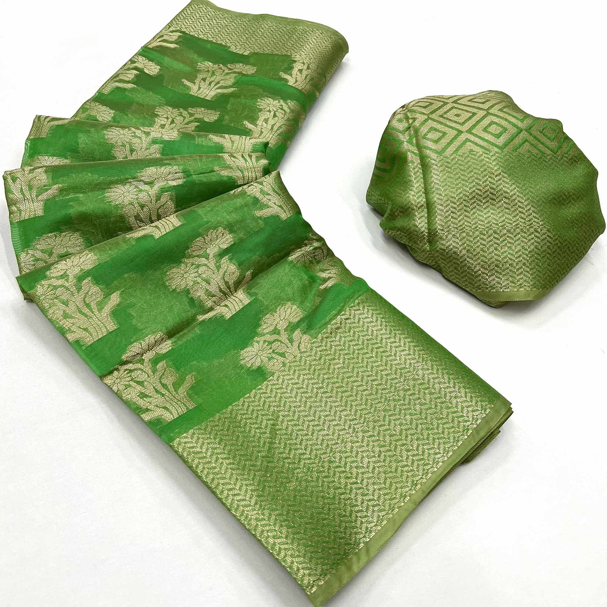 green-floral-woven-organza-saree-11