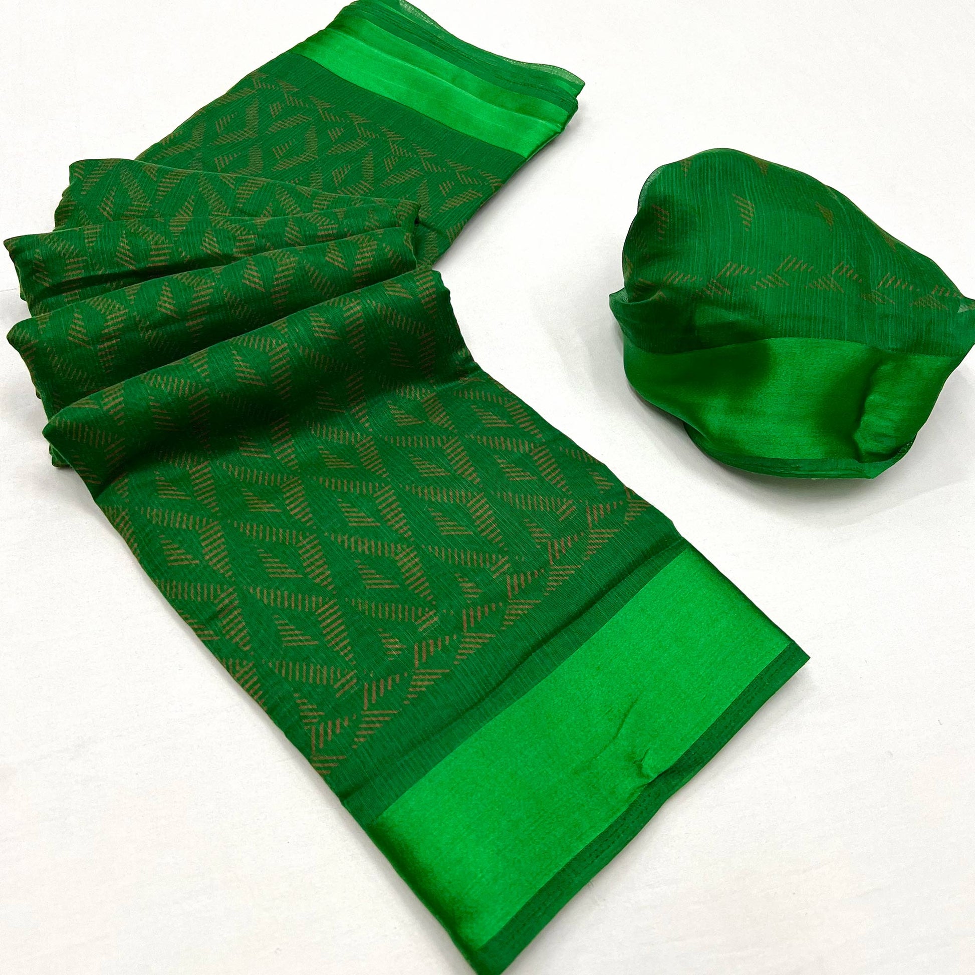 green-printed-cotton-blend-saree