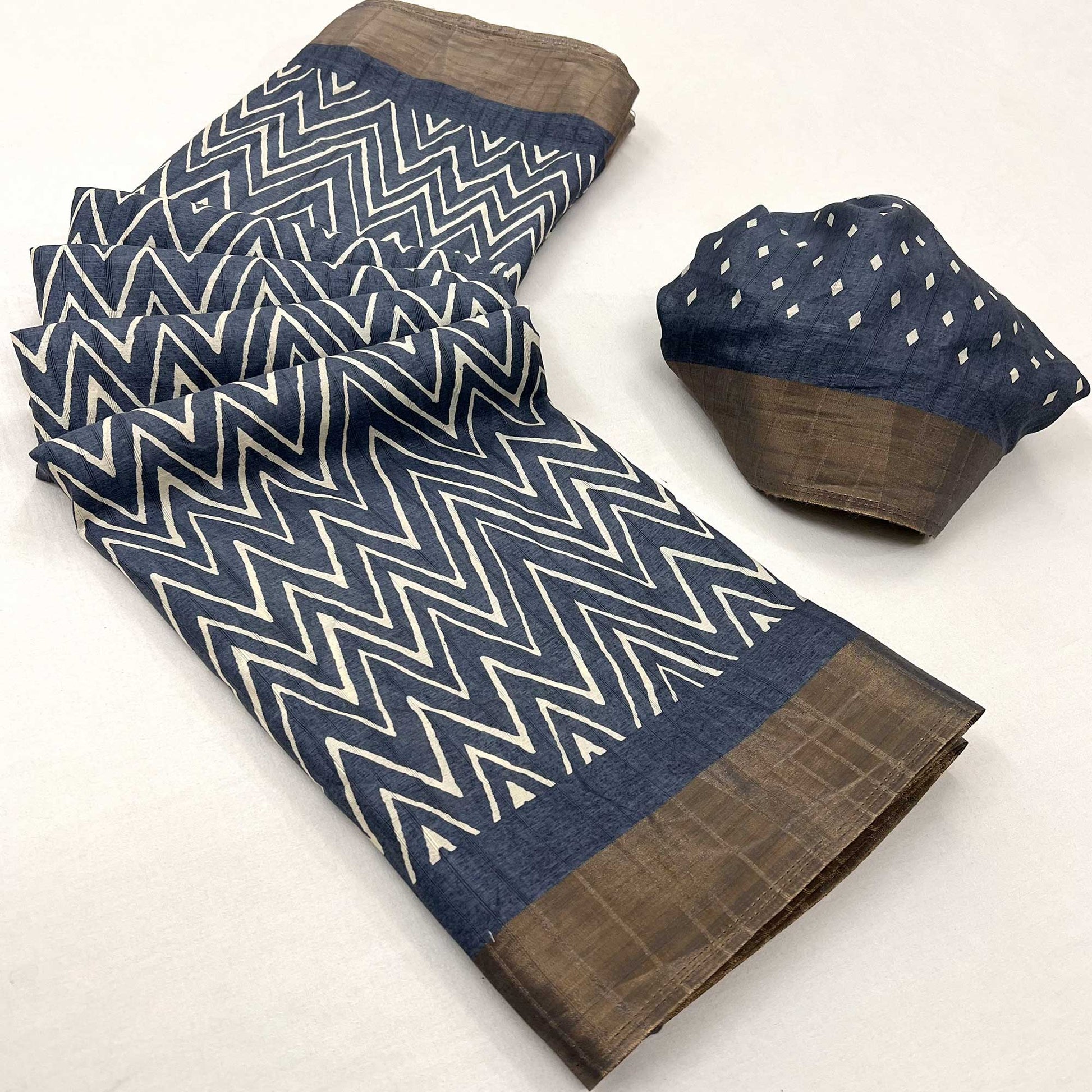 Grey Printed Cotton Blend Saree With Woven Border