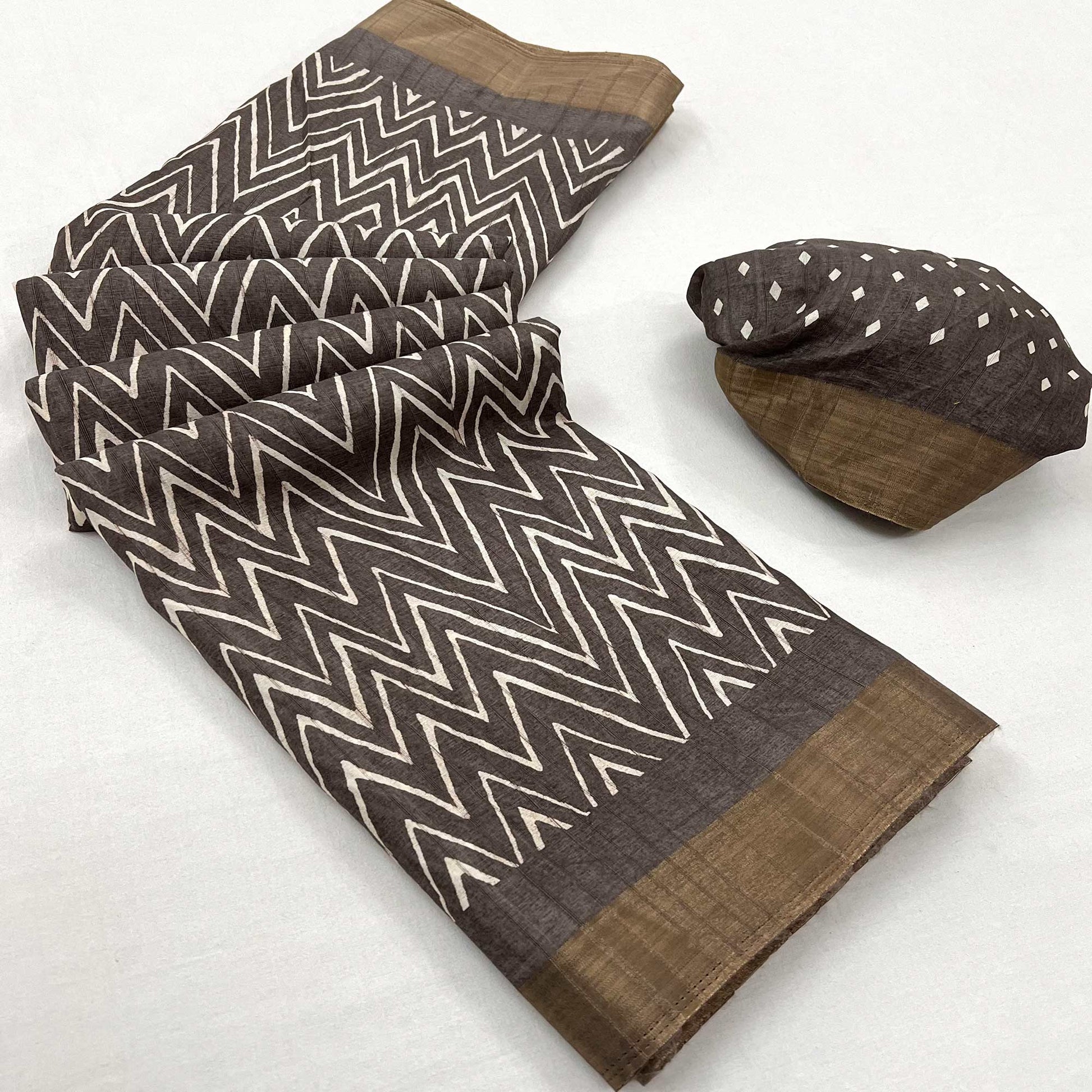 Brown Printed Cotton Blend Saree With Woven Border