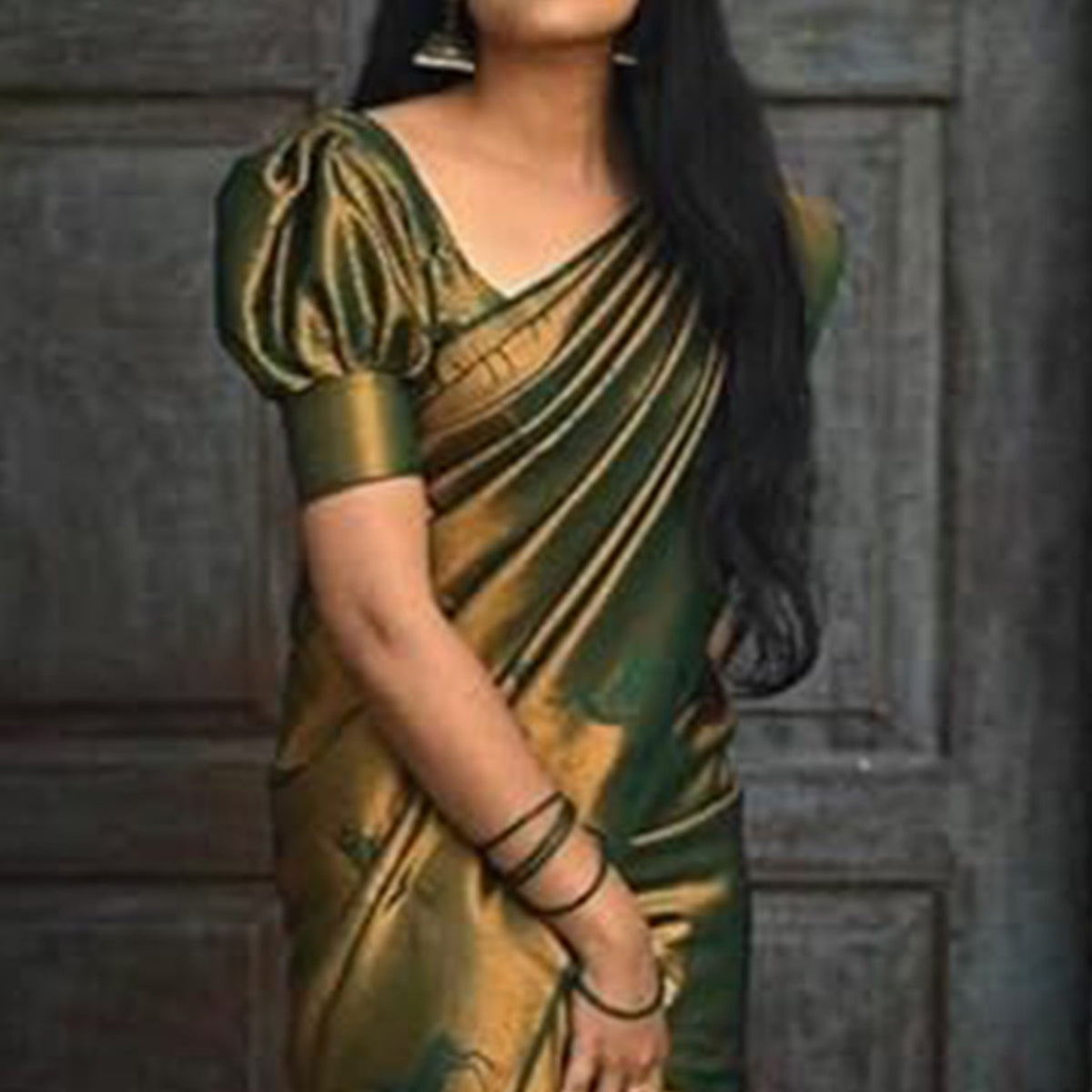 green-woven-banarasi-silk-saree-19