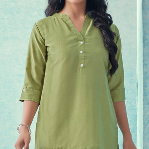 green-solid-cotton-blend-top