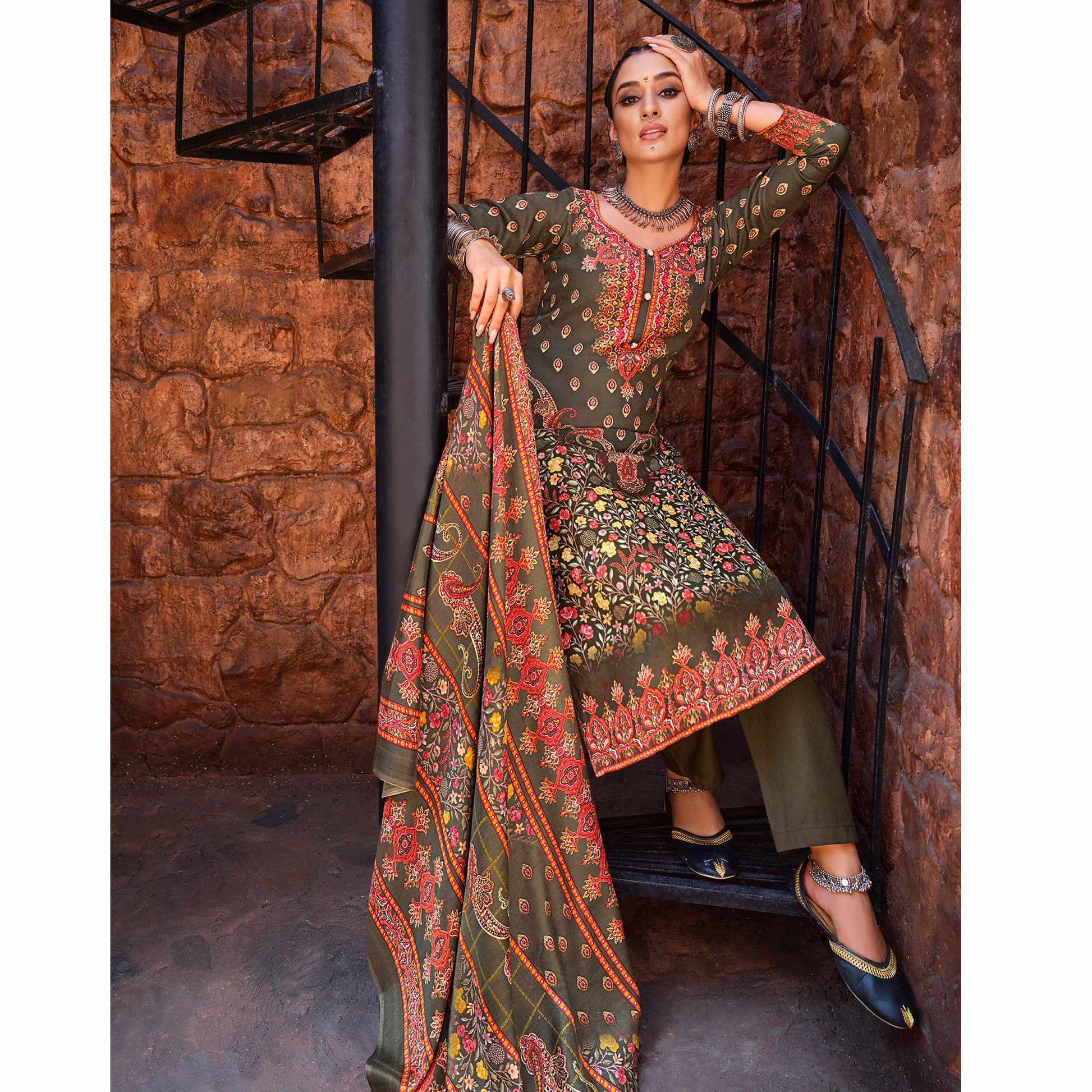 Mehendi Green Floral Digital Printed Pashmina Salwar Suit