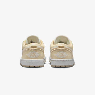 Jordan | AIR JORDAN 1 LOW SE  { TEAM GOLD/SAIL