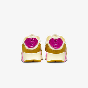 Nike | AIR MAX 90 SE  { COCONUT MILK/PLAYFUL PINK-SATURN GOLD