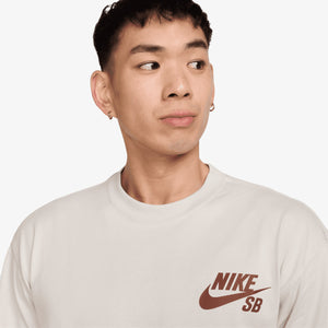 NIKE | SB LOGO SKATE T-SHIRT { LIGHT BONE