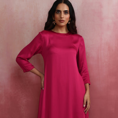 trueBrowns Magenta Highlow Modal Kurta Set