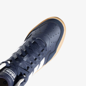 ADIDAS ORIGINALS | HOOPS 4.0 MID IKD { LEGINK/FTWWHT/GUM3
