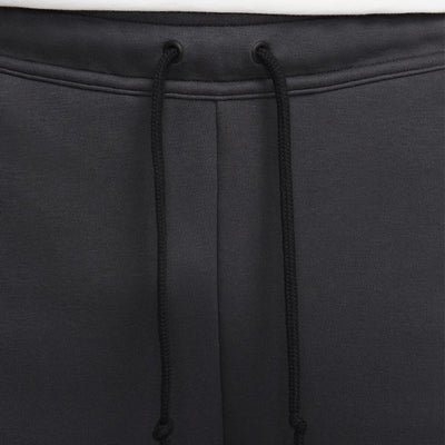 Nike | SPORTSWEAR TECH FLEECE SLIM FIR JOGGERS  { BLACK/BLACK