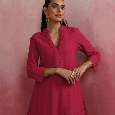 trueBrowns Magenta Cotton Dobby Kurta Set