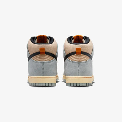 Nike | DUNK HIGH RETRO SE  { GRAIN/BLACK-LIGHT PUMICE-PALE VANILLA