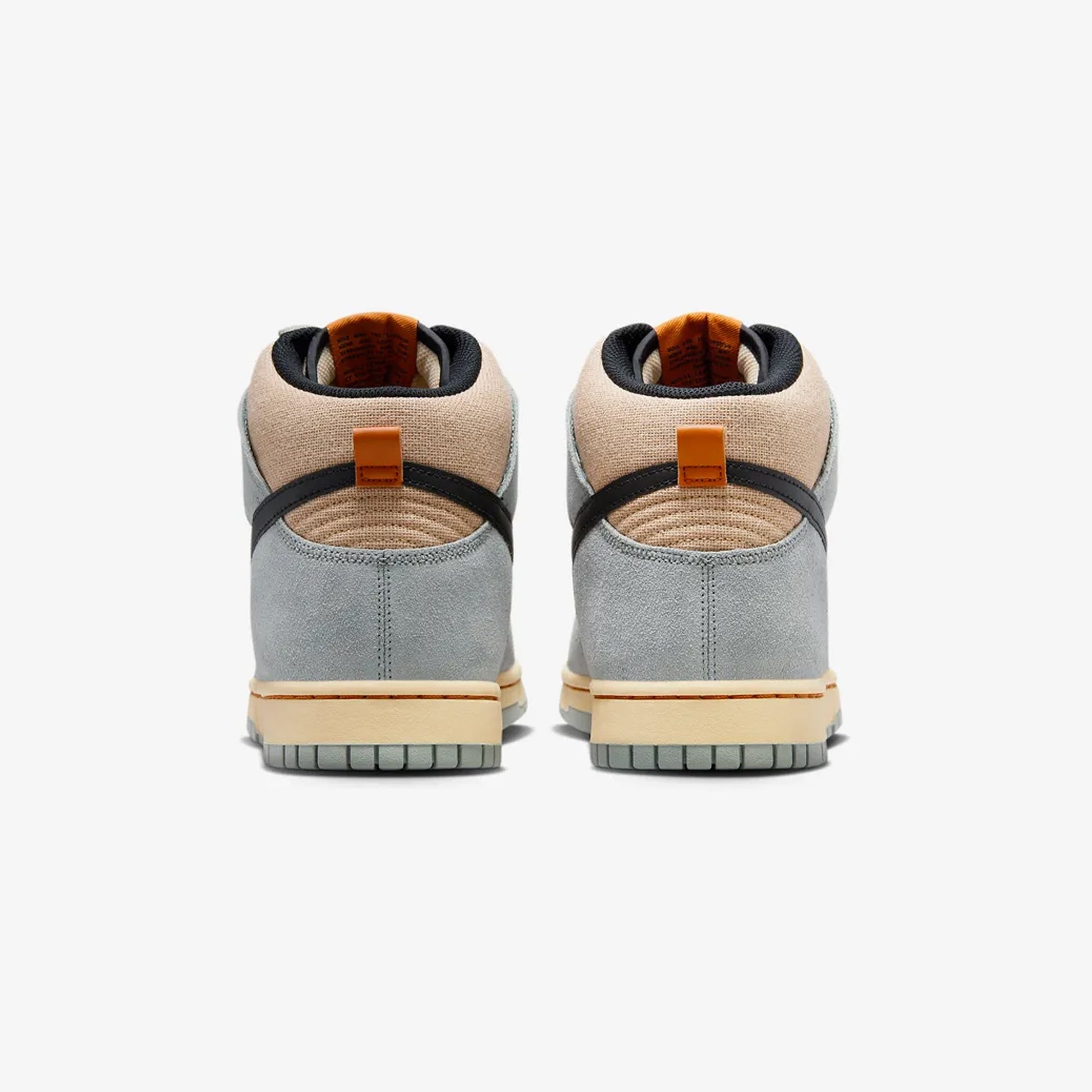 Nike | DUNK HIGH RETRO SE  { GRAIN/BLACK-LIGHT PUMICE-PALE VANILLA