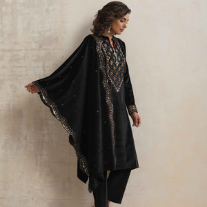 trueBrowns Black Velvet Geometric Embroidered Kurta Pant Dupatta Set