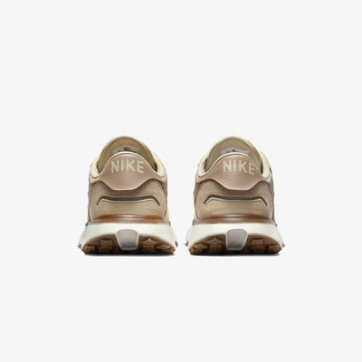 NIKE | PHOENIX WAFFLE { SANDDRIFT/HEMP-SESAME-METALLIC SILVER