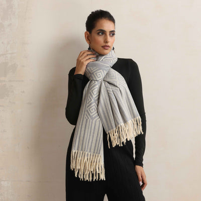 trueBrowns Grey Geometric Woollen Stole