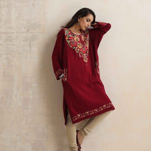 trueBrowns Maroon Kashmiri Floral Embroidered Woollen Phiran Kurta