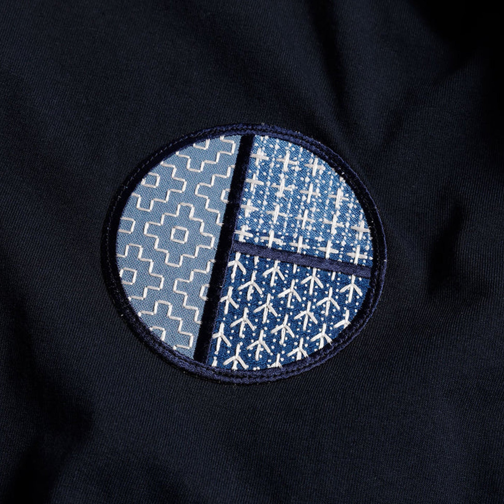 FDMTL | CIRCLE PATCH TEE { NAVY