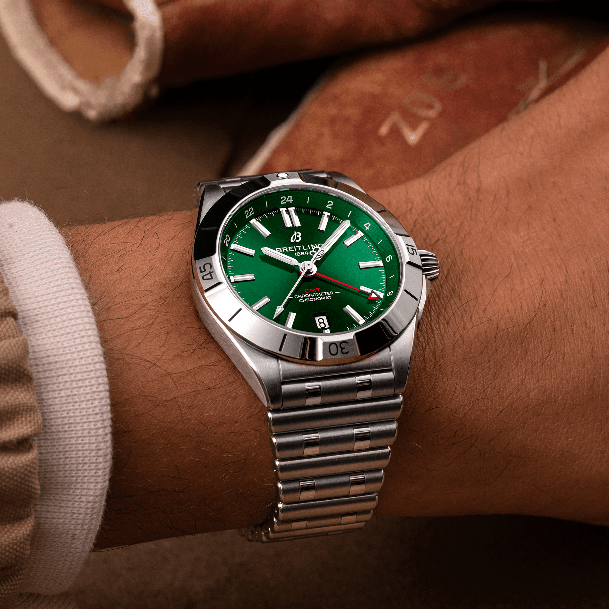 Breitling Chronomat Automatic GMT Green Dial Men 40mm