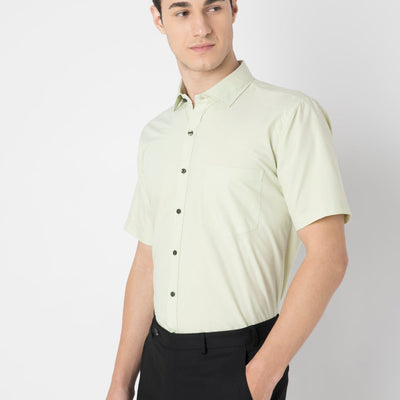 Wrinkle Free Half Sleeve Shirt