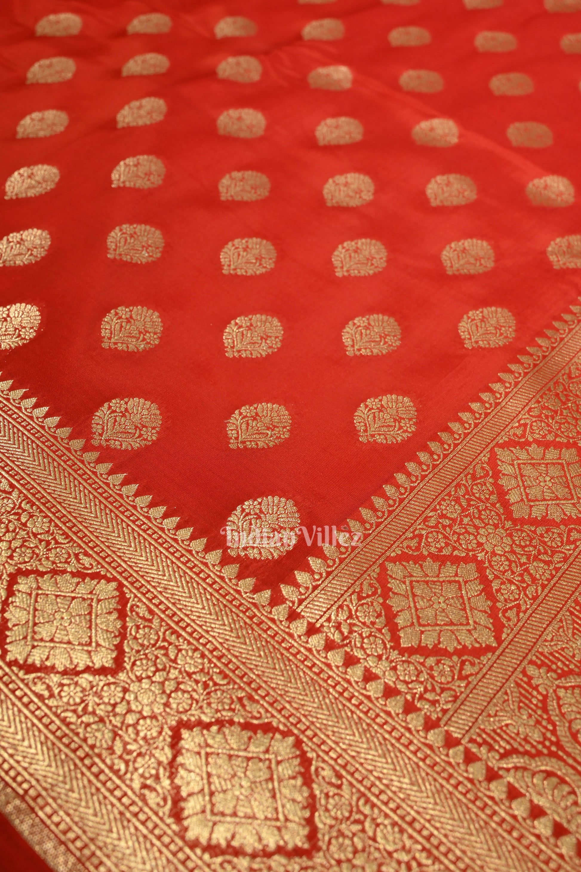 Candy Apple Red Soft Pure Mashru Satin Silk Banarasi Saree