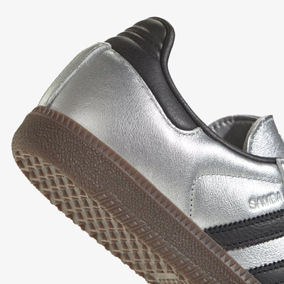 ADIDAS ORIGINALS | SAMBA OG { SILVER METALLIC/CORE BLACK