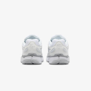 Nike | P-6000  { MTLC SUMMIT WHT/WHITE-PURE PLATINUM