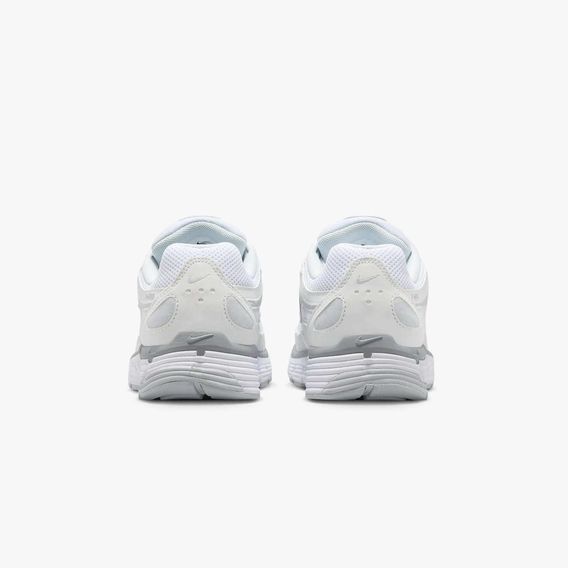 Nike | P-6000  { MTLC SUMMIT WHT/WHITE-PURE PLATINUM