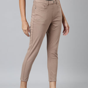 Women Solid Light Chocolate Mid Rise Cropped Jeggings
