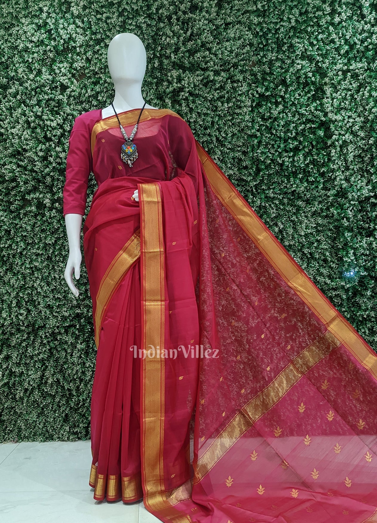 Exclusive Rani Pink Leaf Motif Pure Silk Cotton Maheshwari Saree