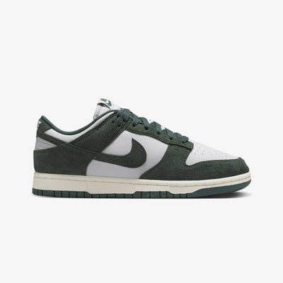 NIKE | DUNK LOW { PHOTON DUST/VINTAGE GREEN-SAIL-WHITE