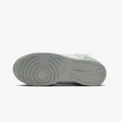Nike | DUNK LOW TWIST  { LIGHT SILVER/SAIL-WHITE