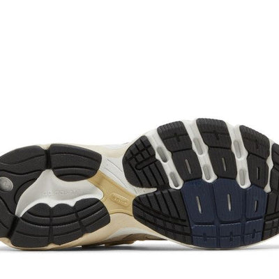 adidas Astir Bliss Light Gold Metallic (Women's)