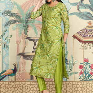 Floral Printed Regular Three-Quarter Sleeves Kurta with Trousers & With Dupatta