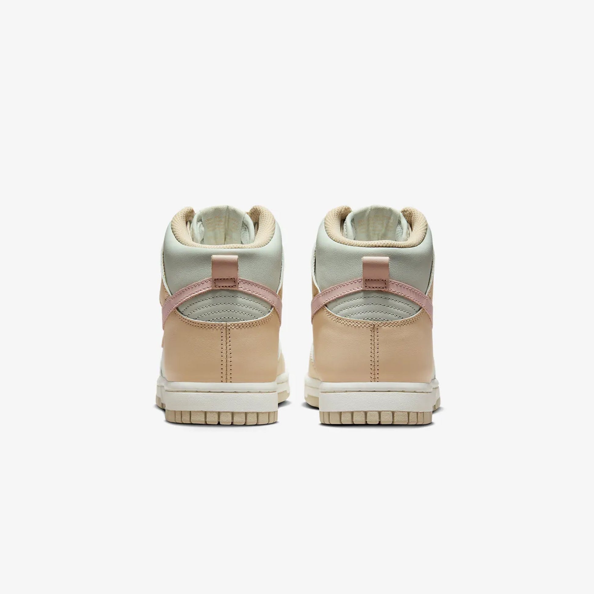 Nike | DUNK HIGH  { SAND DRIFT/LIGHT SILVER