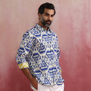 trueBrowns Men's Blue Ikat Cotton Shirt