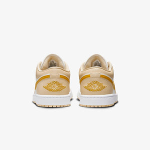 Jordan | AIR JORDAN 1 LOW  { SAIL/YELLOW OCHRE-PALE VANILLA-WHITE