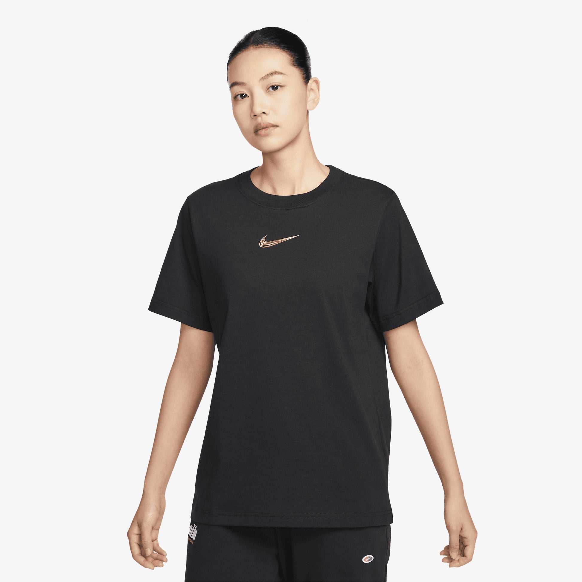 NIKE | LOOSE SHORT-SLEEVE GRAPHIC T-SHIRT { BLACK
