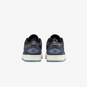 Jordan | AIR JORDAN 1 LOW SE  { BLACK/BLACK-DARK OBSIDIAN-SAIL