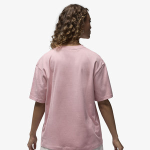 Nike | FLIGHT HERITAGE GRAPHIC TEE  { PINK GLAZE/COSMIC CLAY