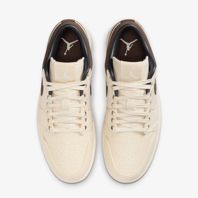JORDAN | AIR JORDAN 1 LOW PREMIUM { PALE IVORY/BAROQUE BROWN-OFF NOIR