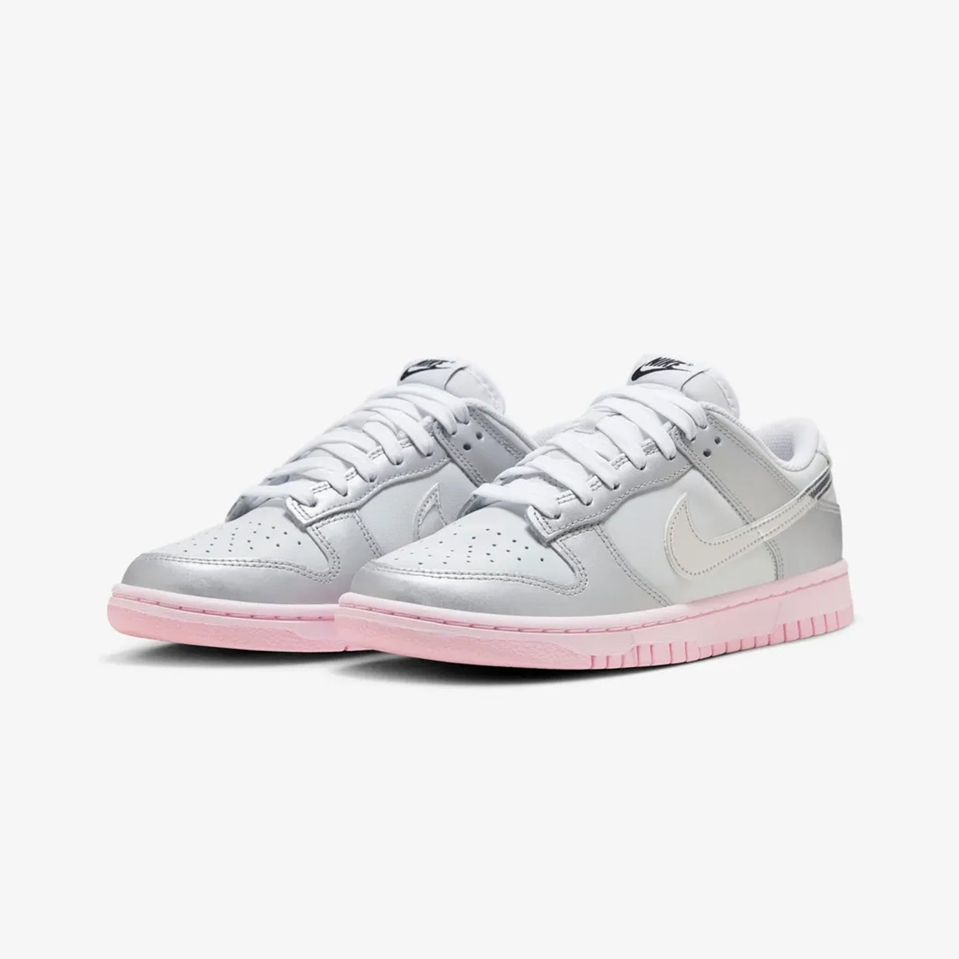 NIKE | DUNK LOW LX {  PHOTON DUST/METALLIC SILVER-PINK FOAM