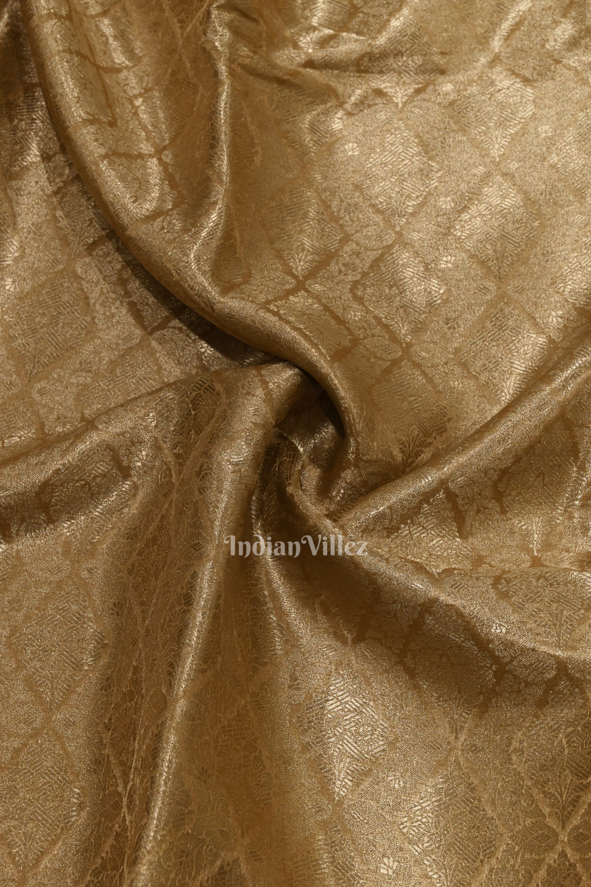 Pure Golden Zari  Floral Woven Tissue Banarasi Saree