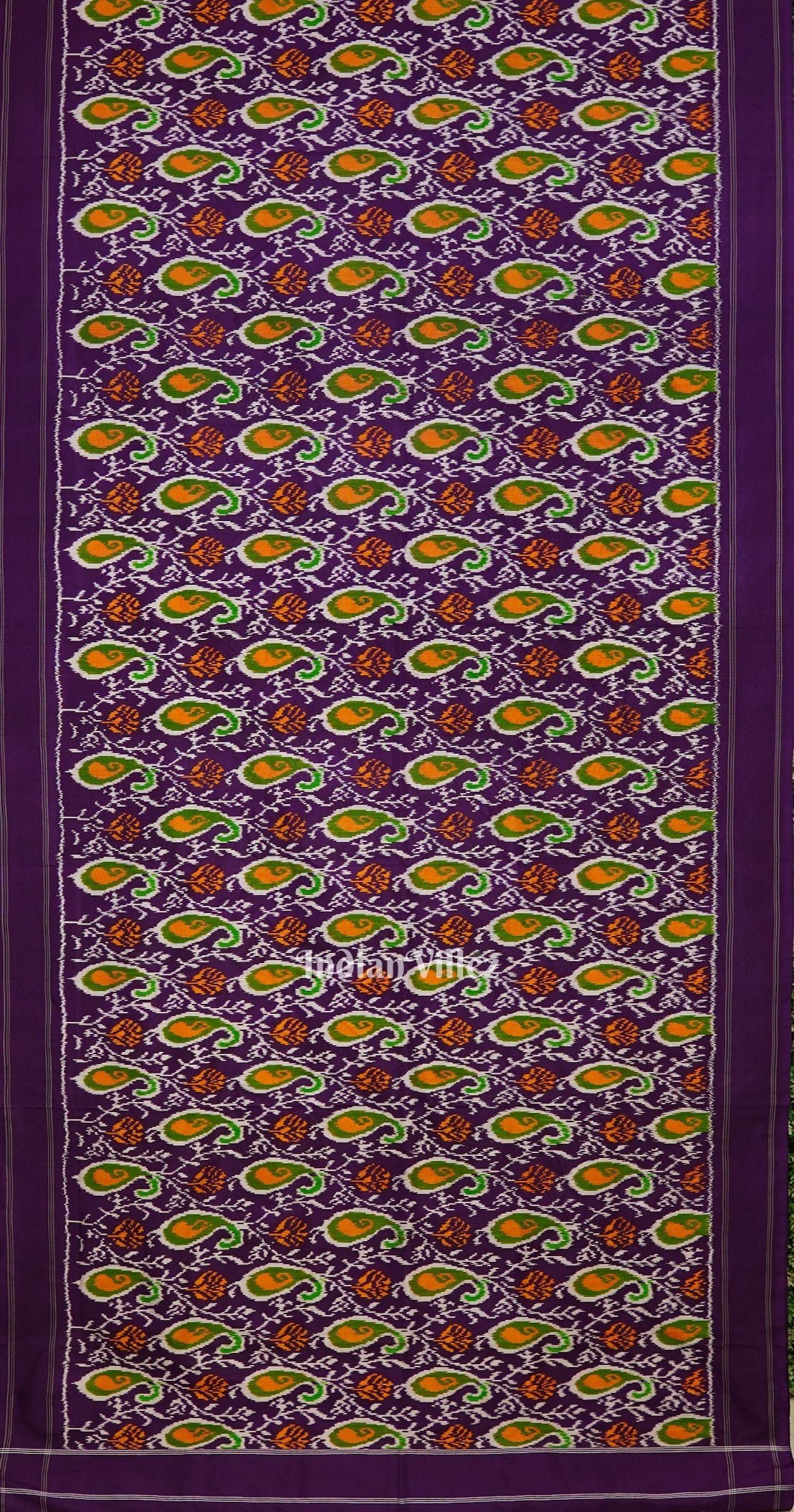 Purple Floral Motif Pochampally Ikat Handloom Silk Saree
