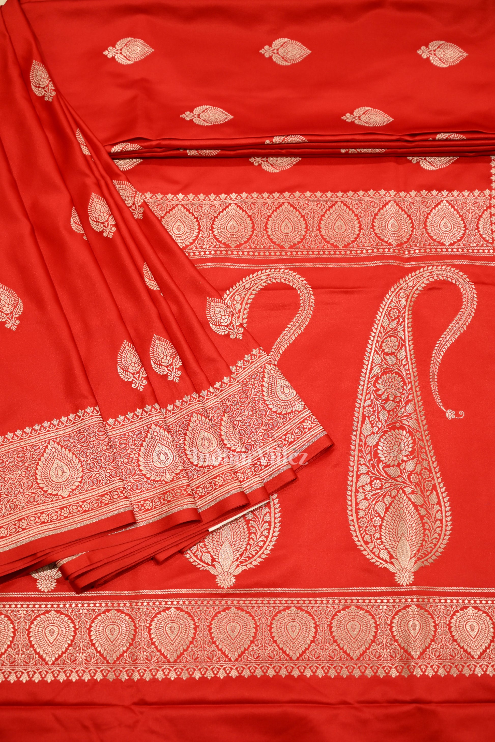 Stunning Bridal Red Soft Pure Mashru Satin Silk Banarasi Saree