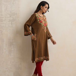 trueBrowns Brown Kashmiri Floral Embroidered Woollen Phiran Kurta