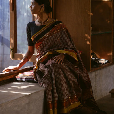 Brown Handloom Silk Cotton Saree With Annam Chakaram Motifs