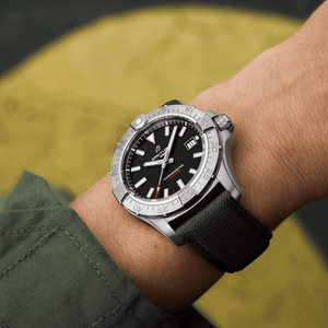 Breitling Avenger Automatic Black Dial Men 42 mm